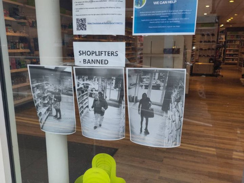 CCTV captures of shop liffters in a local shop